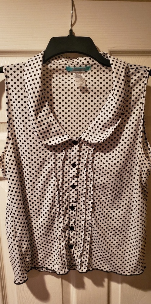 Black and white polka dot top